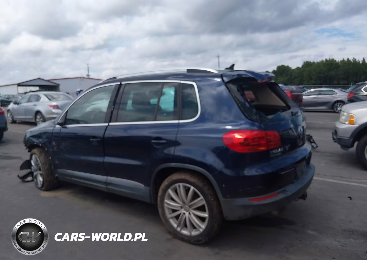 2012 Volkswagen Tiguan Se VIN:WVGBV7AX9CW588427 - 3