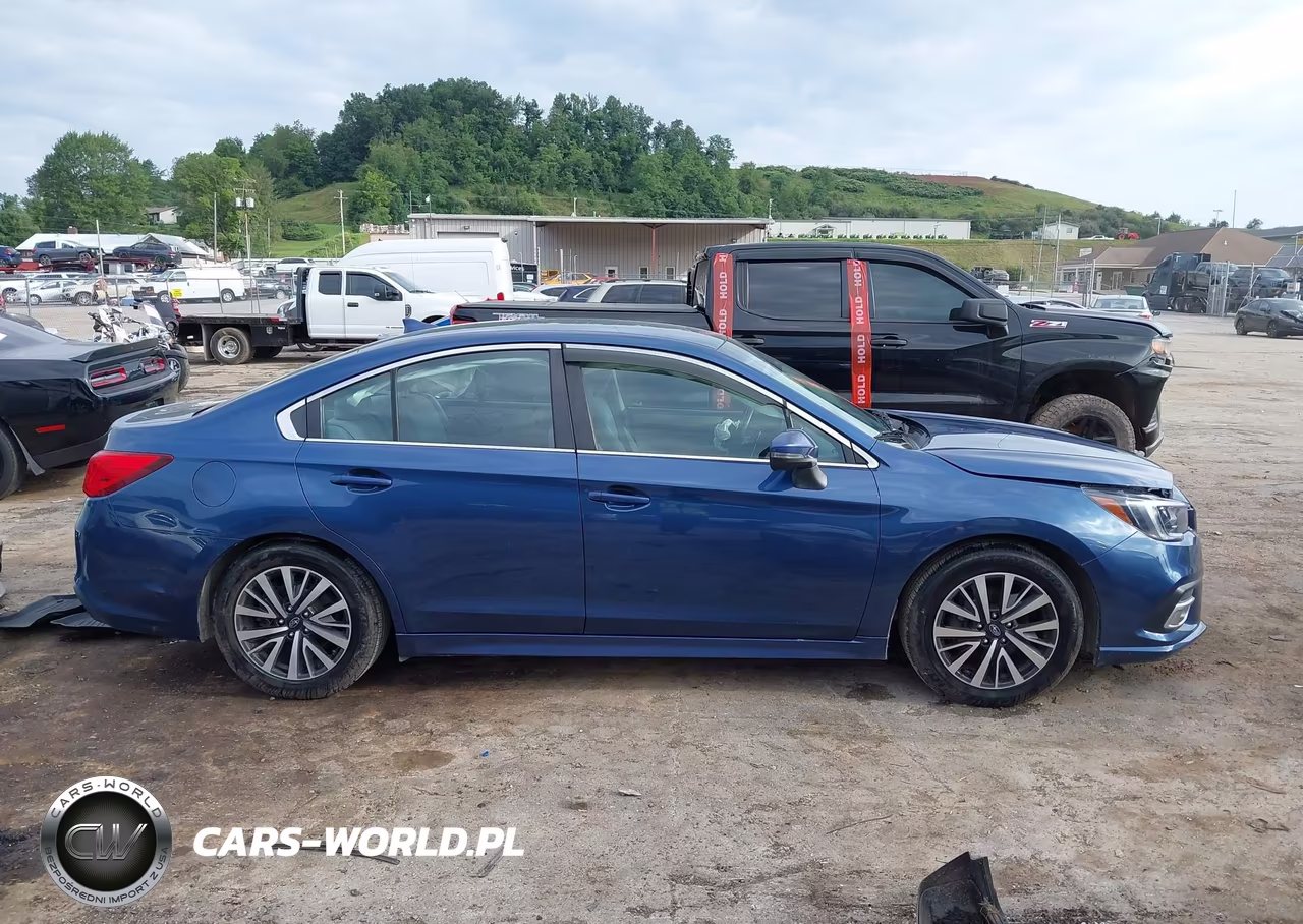 2019 Subaru Legacy 2.5I Premium VIN:4S3BNAF64K3018675 - 14