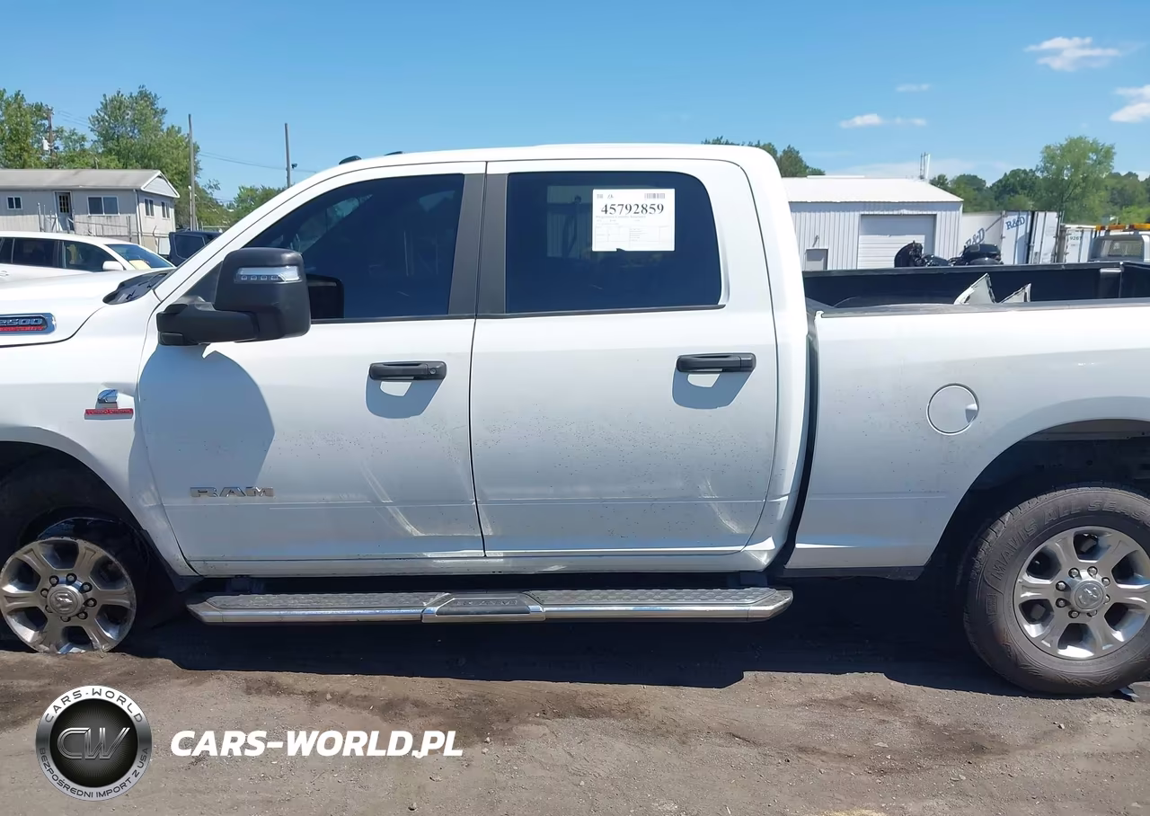 2024 Ram 2500 Big Horn 4X4 6'4 Box VIN:3C6UR5DL3RG101008 - 14