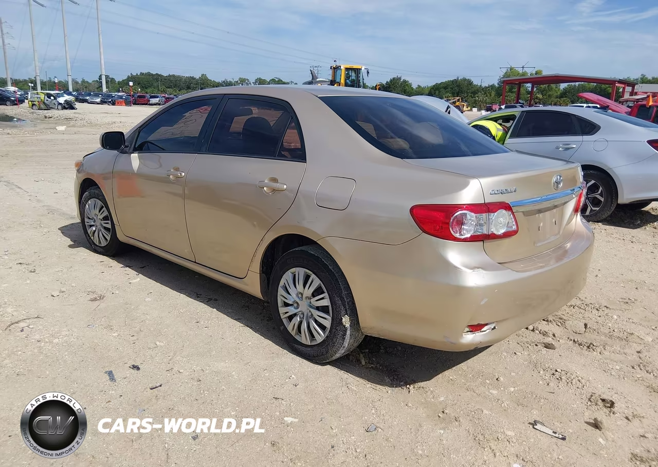 2011 Toyota Corolla Le VIN:JTDBU4EE7B9155541 - 3