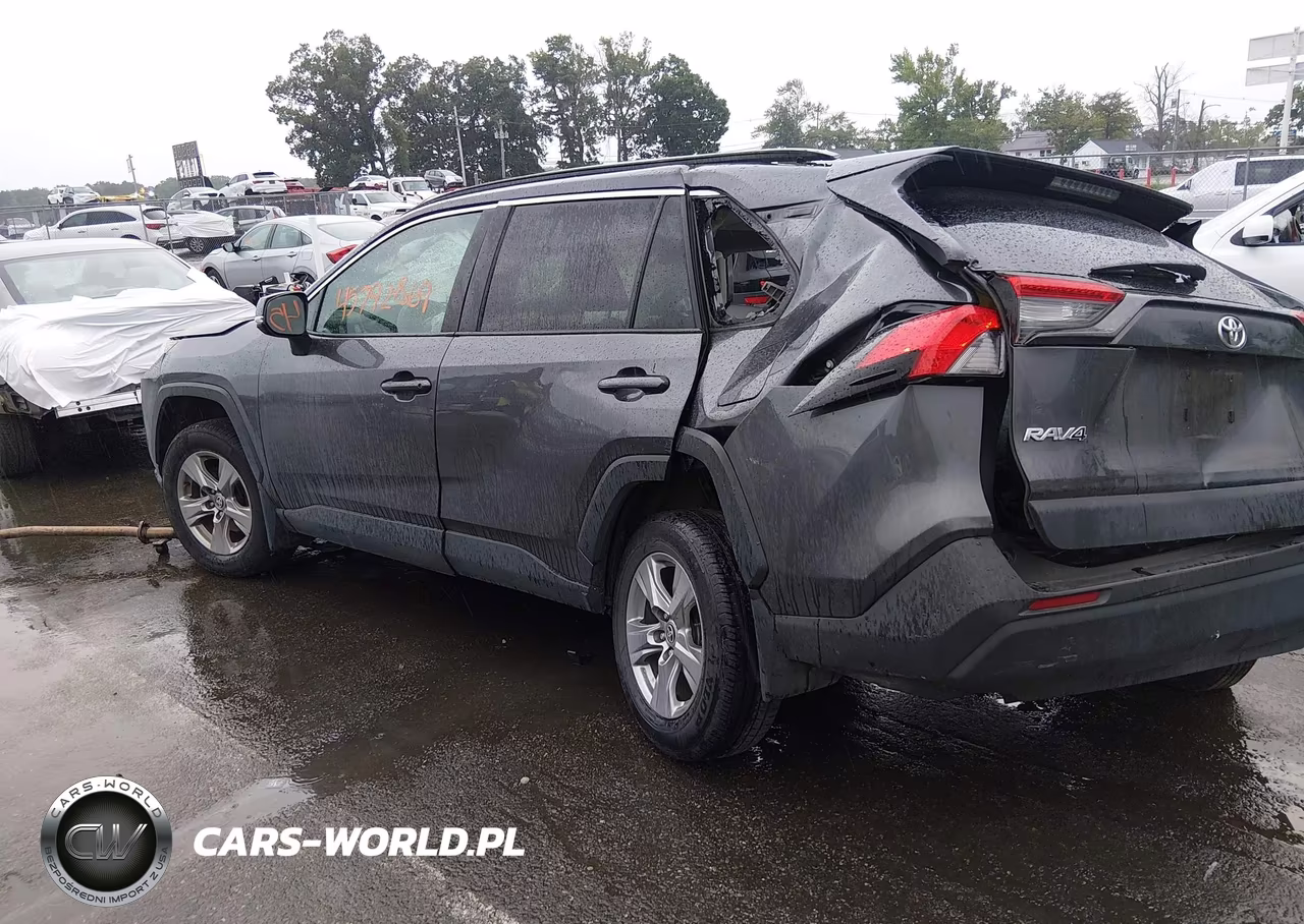 2023 Toyota Rav4 Xle VIN:2T3P1RFV8PC375015 - 3