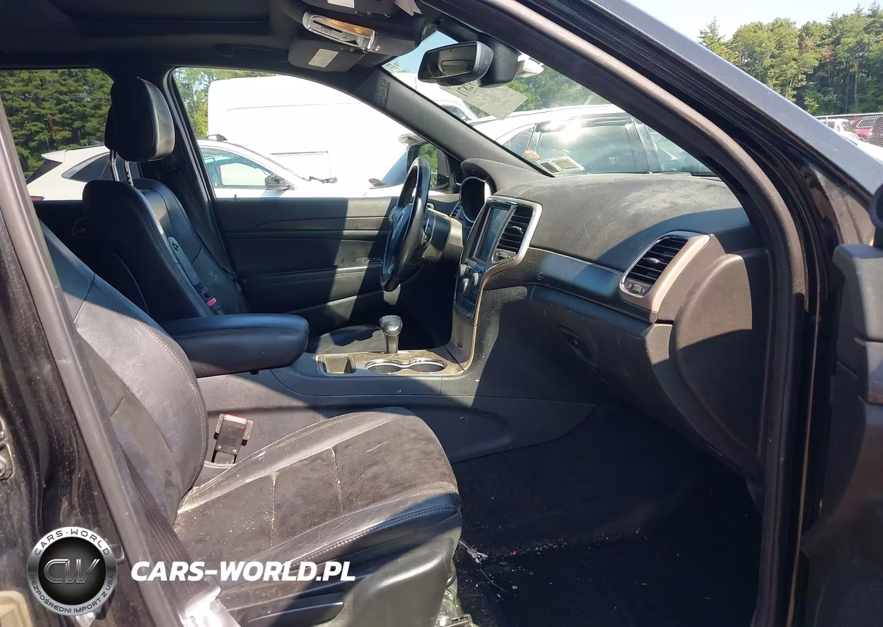 2015 Jeep Grand Cherokee Altitude VIN:1C4RJFAG4FC692662 - 5
