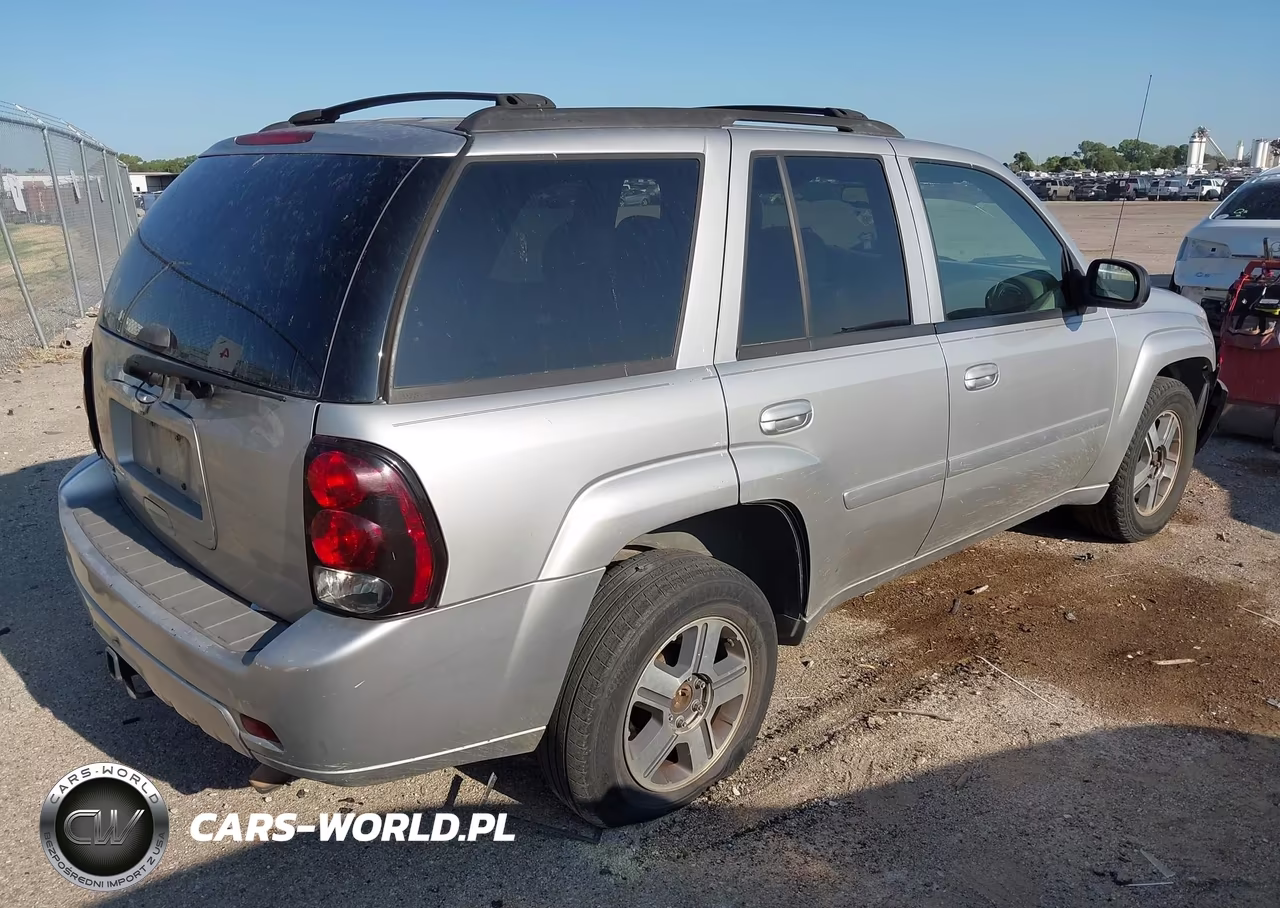 2007 Chevrolet Trailblazer Lt VIN:1GNDT13S472153871 - 4