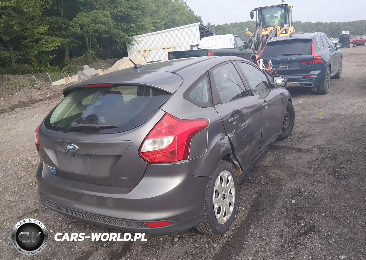 2012 Ford Focus Se VIN:1FAHP3K2XCL124252 - 4