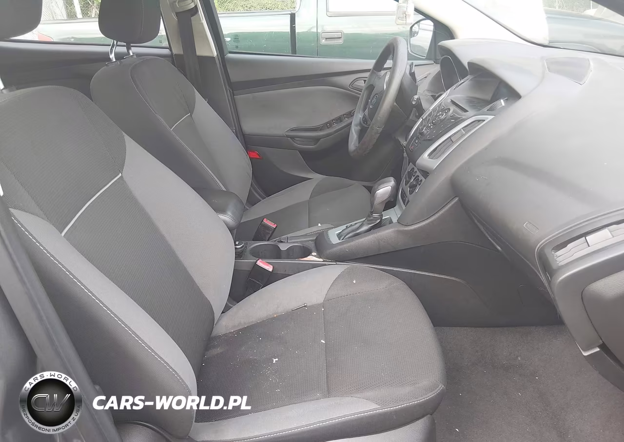 2012 Ford Focus Se VIN:1FAHP3K2XCL124252 - 5