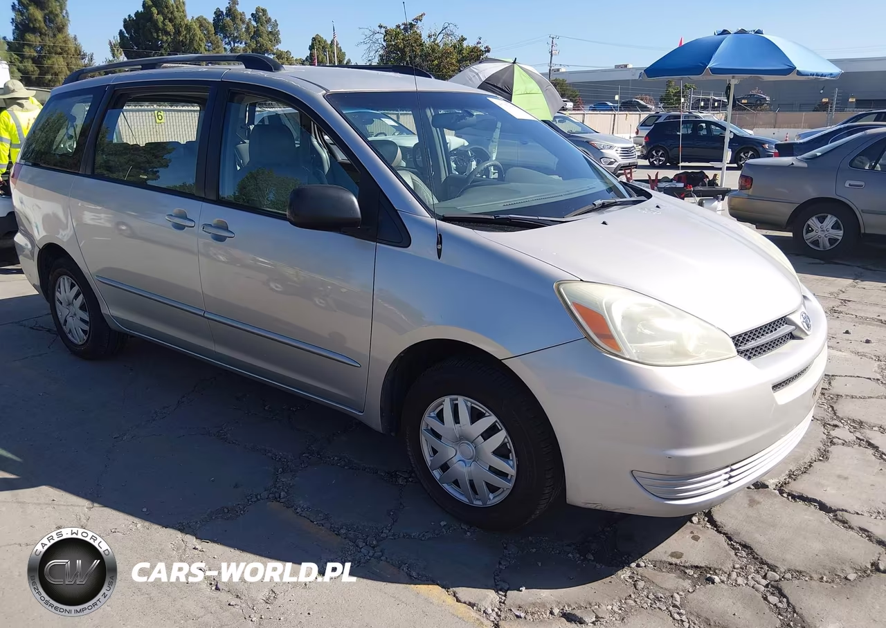 2004 Toyota Sienna Ce – zdjęcie 1 z 11