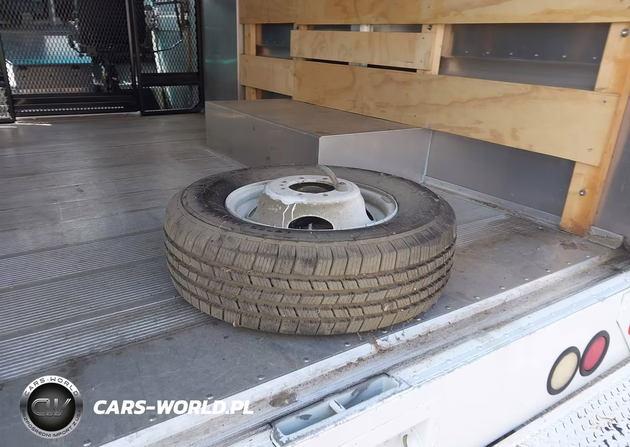 2016 Ford E-350 Stripped VIN:1FC3E3KL5GDC14170 - 12