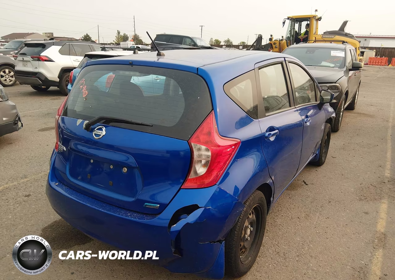 2015 Nissan Versa Note S Plus VIN:3N1CE2CP6FL400601 - 4