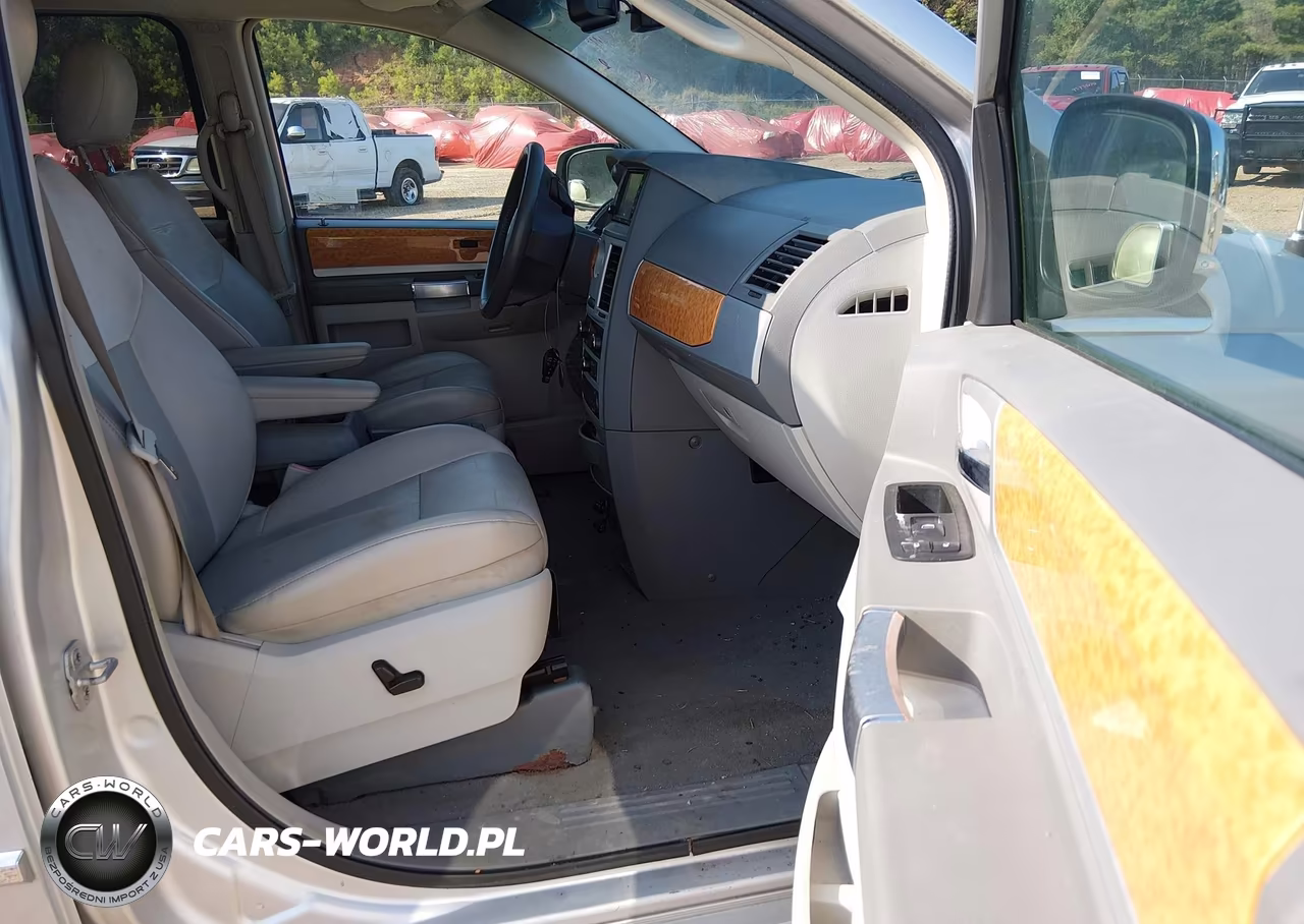 2009 Chrysler Town & Country Limited VIN:2A8HR64X59R633611 - 5