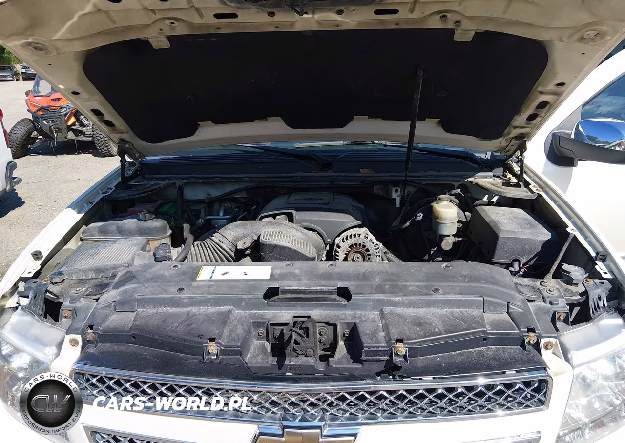 2011 Chevrolet Suburban Ltz VIN:1GNSKKE38BR198270 - 10