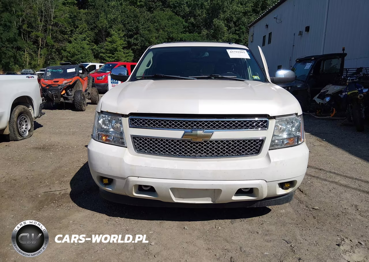 2011 Chevrolet Suburban Ltz VIN:1GNSKKE38BR198270 - 12