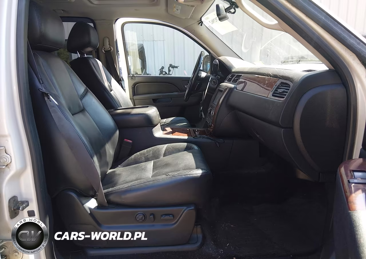 2011 Chevrolet Suburban Ltz VIN:1GNSKKE38BR198270 - 5