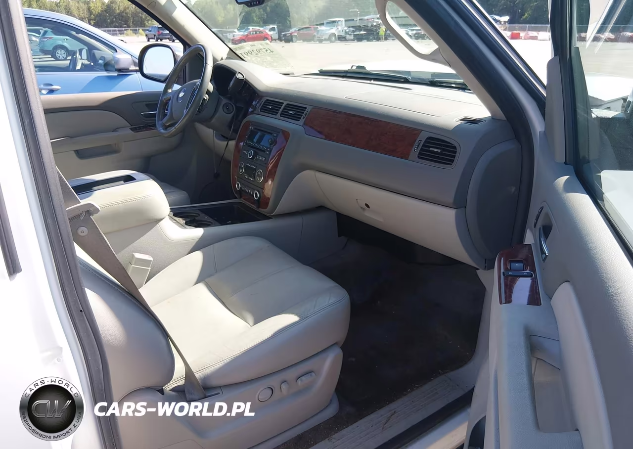 2012 Chevrolet Tahoe Lt VIN:1GNSKBE06CR193818 - 5