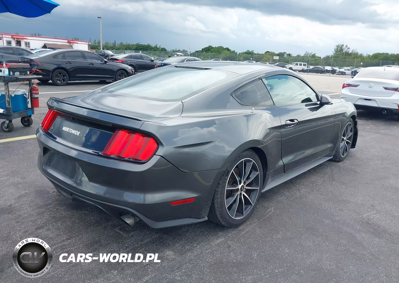 2016 Ford Mustang VIN:1FA6P8TH2G5271568 - 4