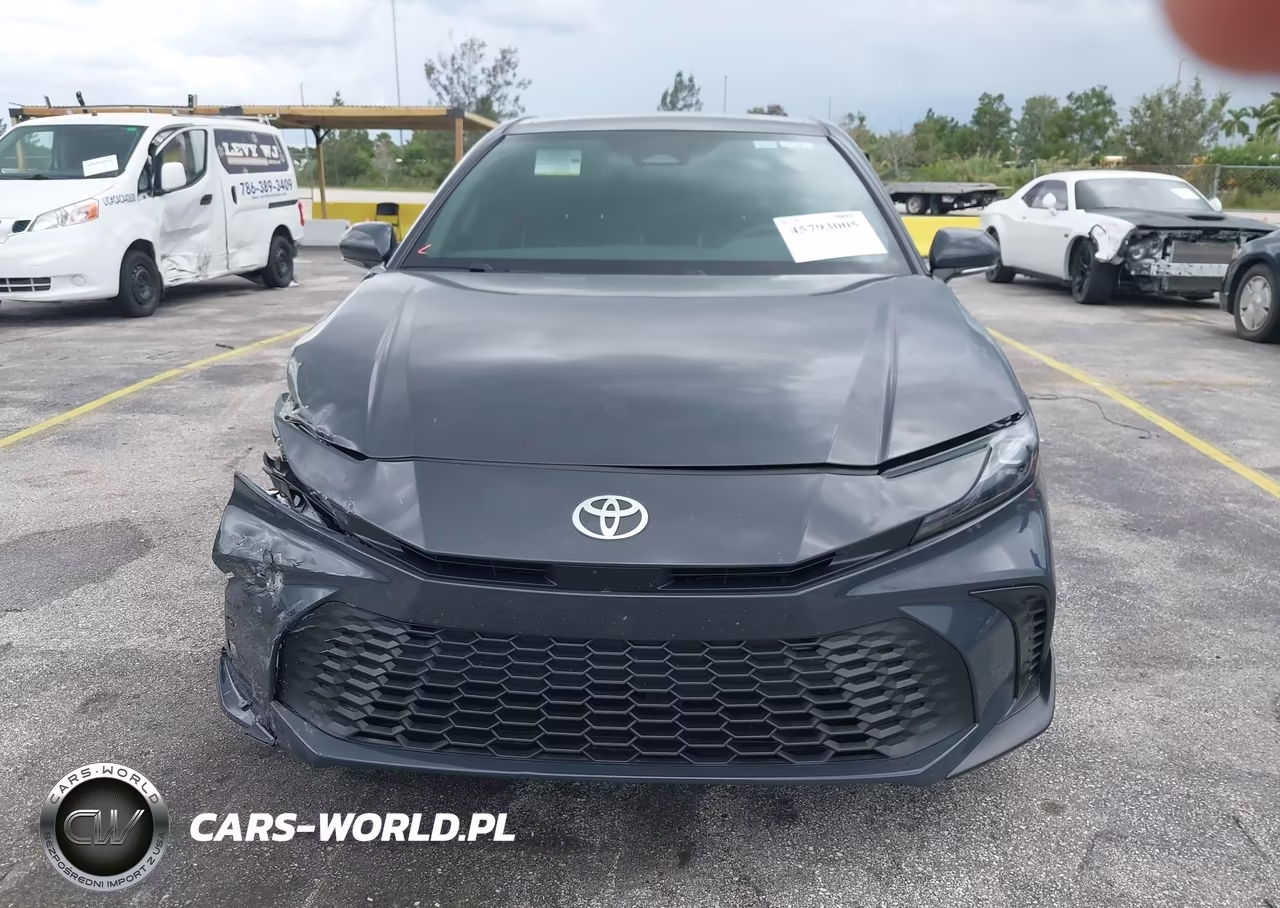 2026 Toyota Camry Se VIN:4T1DAACKXTU332795 - 12