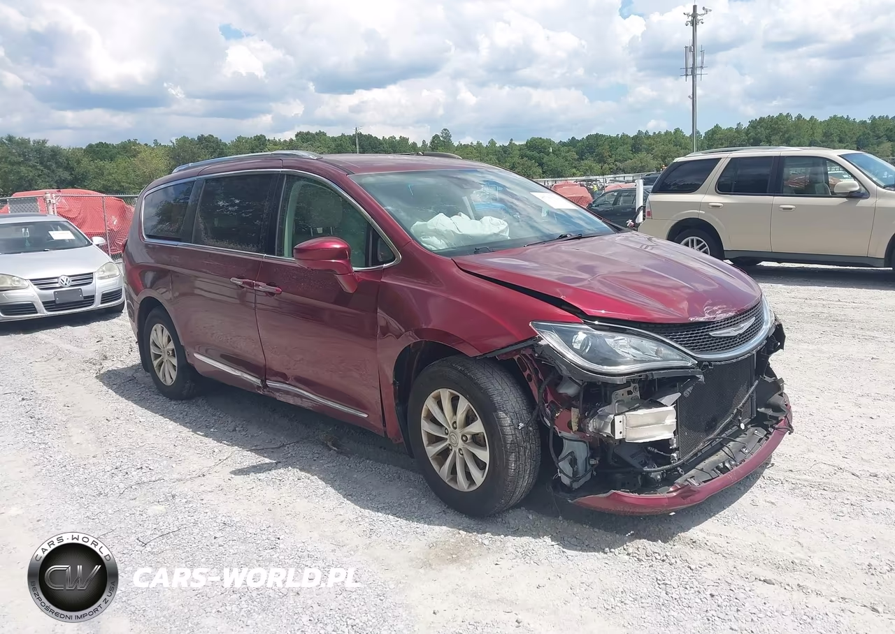 2018 Chrysler Pacifica Touring L – zdjęcie 1 z 16