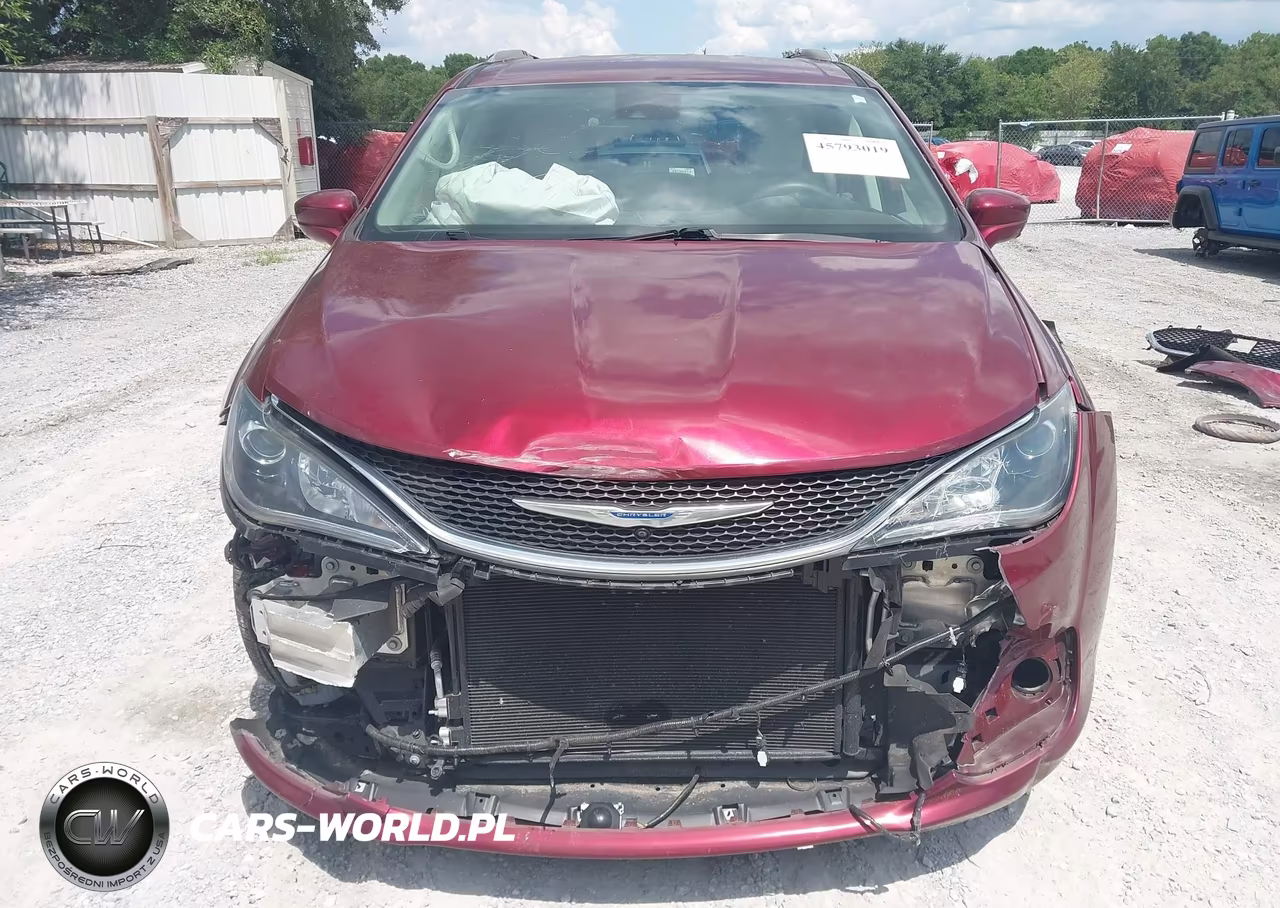 2018 Chrysler Pacifica Touring L VIN:2C4RC1BG9JR116061 - 12