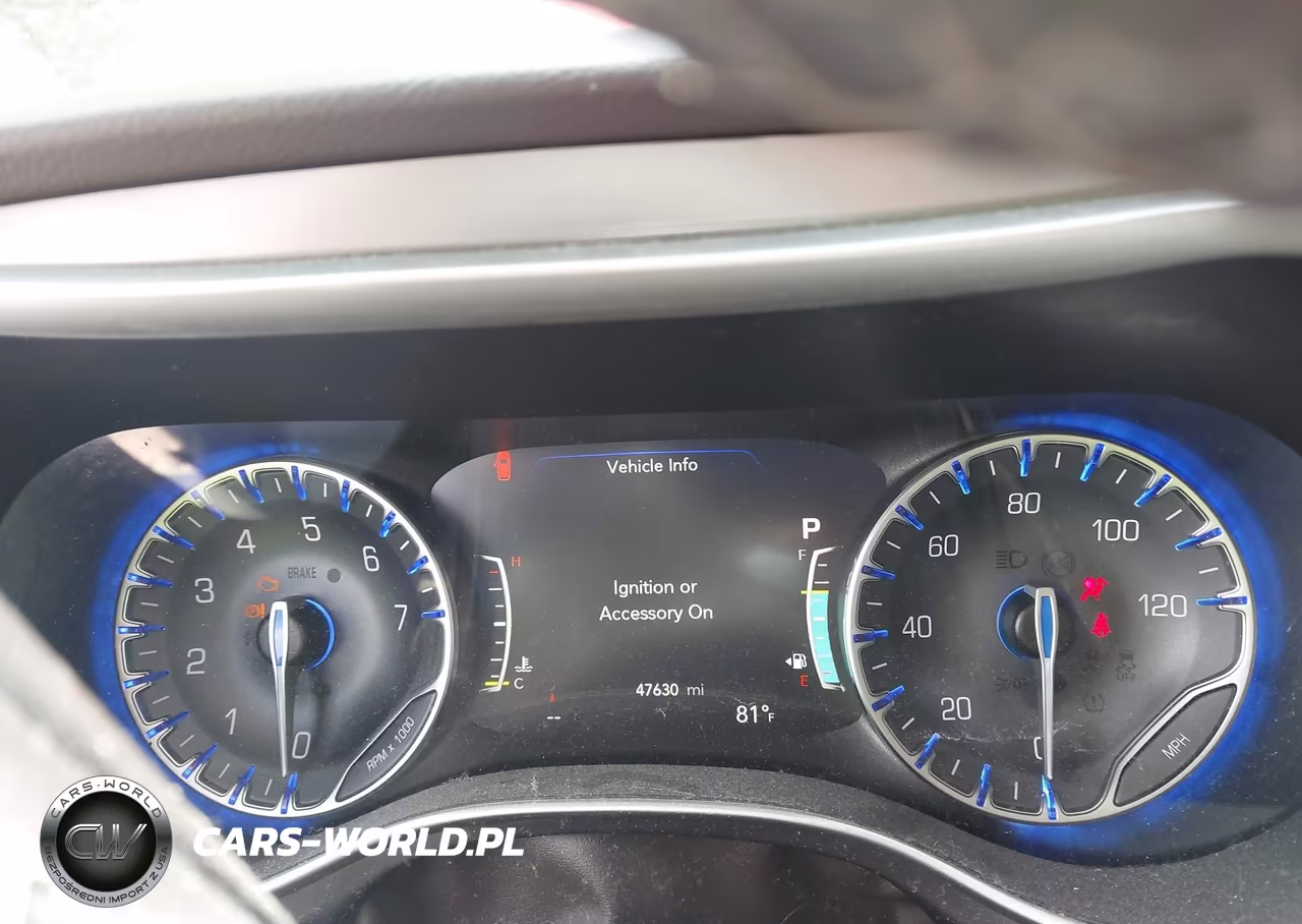 2018 Chrysler Pacifica Touring L VIN:2C4RC1BG9JR116061 - 7