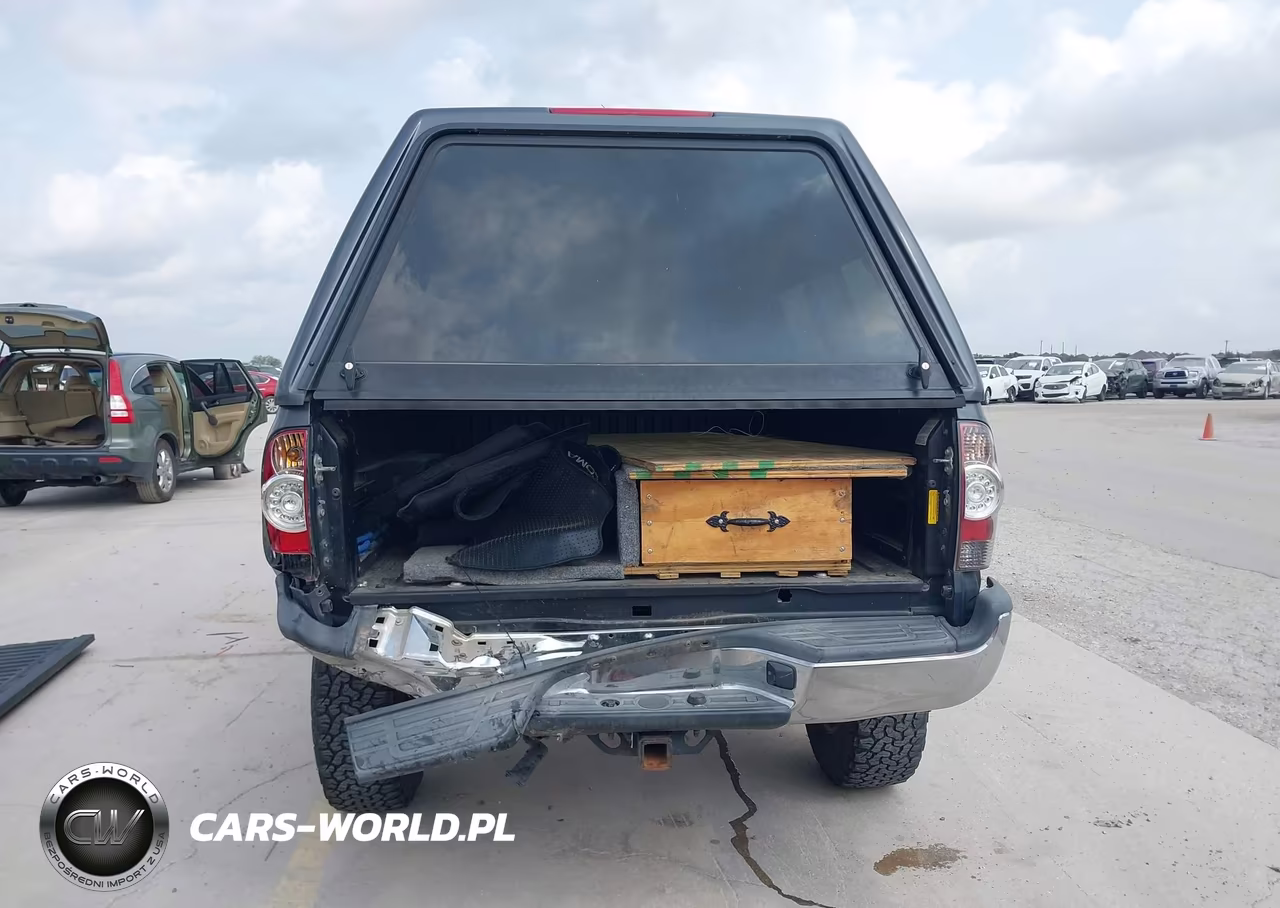 2014 Toyota Tacoma Base V6 VIN:3TMMU4FN0EM072191 - 17