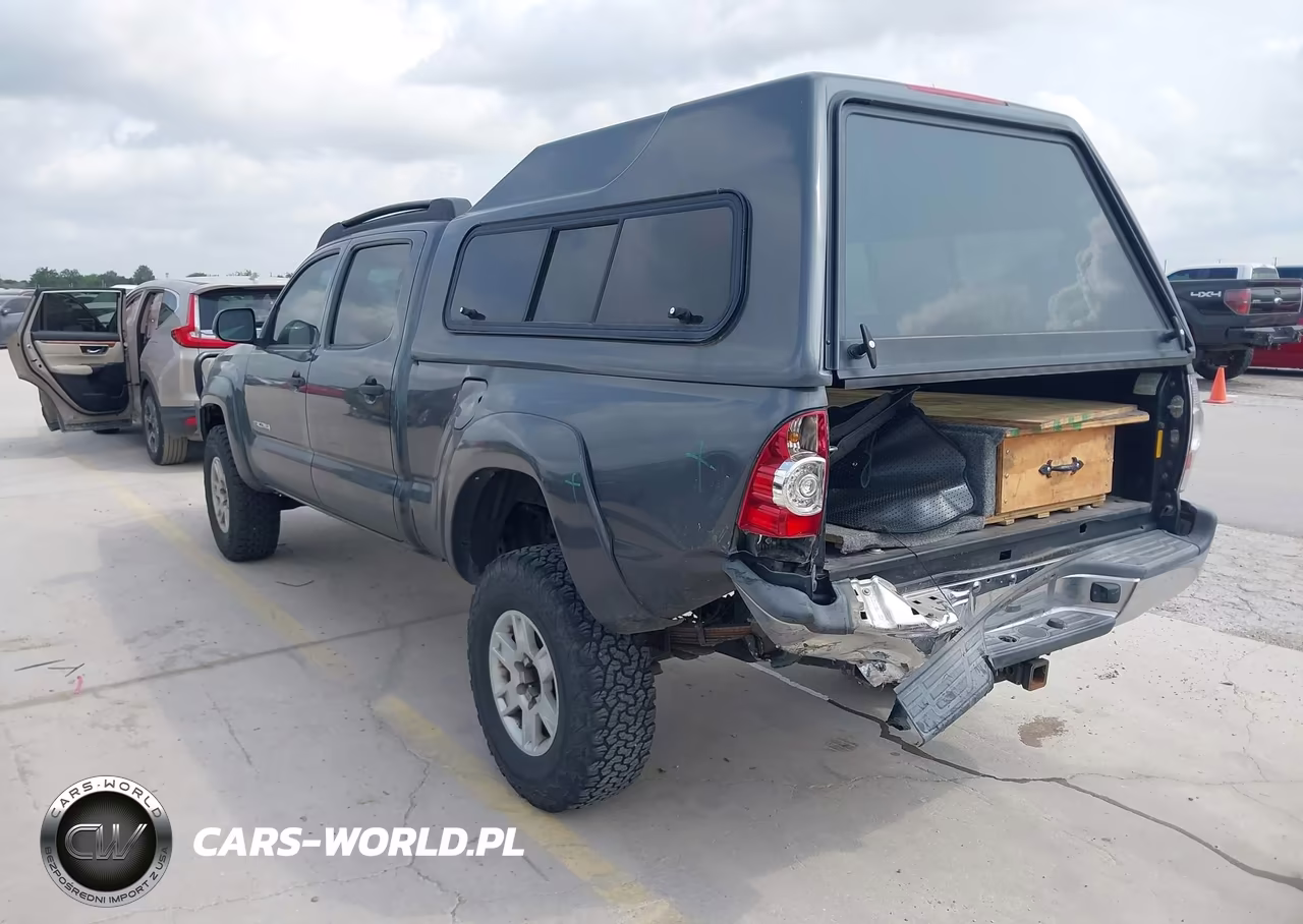 2014 Toyota Tacoma Base V6 VIN:3TMMU4FN0EM072191 - 3