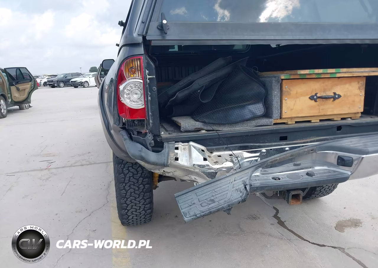 2014 Toyota Tacoma Base V6 VIN:3TMMU4FN0EM072191 - 6