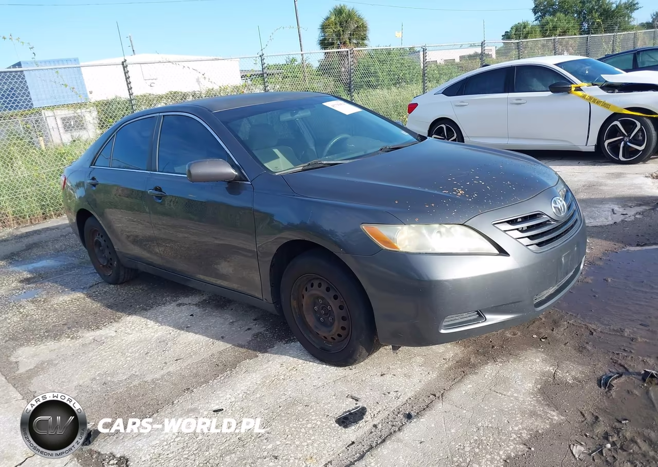 2009 Toyota Camry Le – zdjęcie 1 z 11