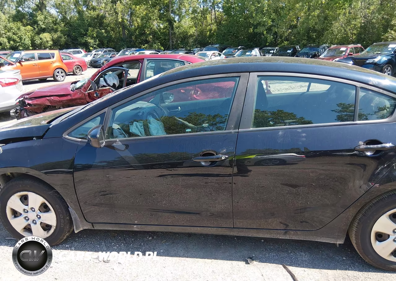 2018 Kia Forte Lx VIN:3KPFK4A77JE230974 - 15