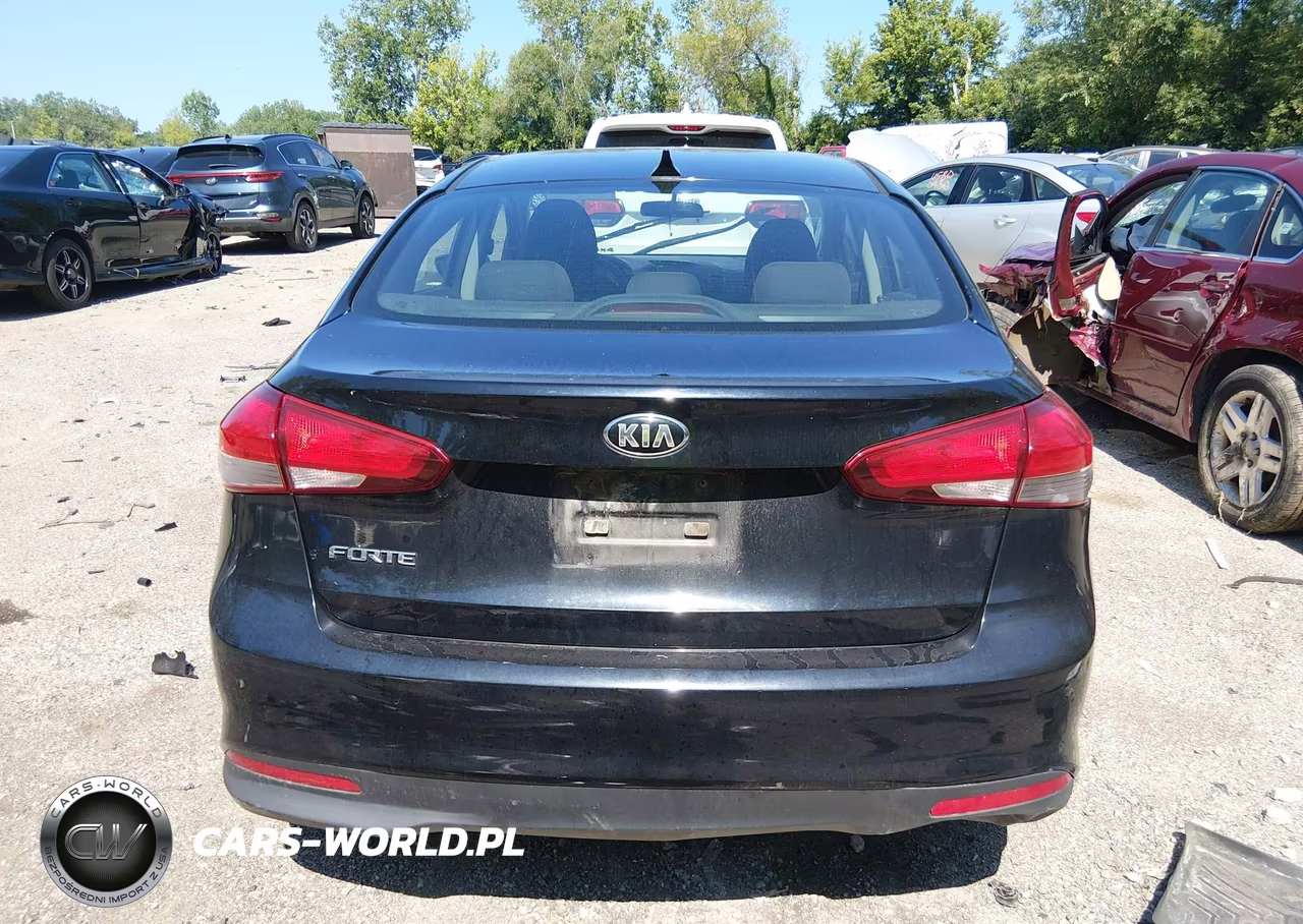 2018 Kia Forte Lx VIN:3KPFK4A77JE230974 - 17
