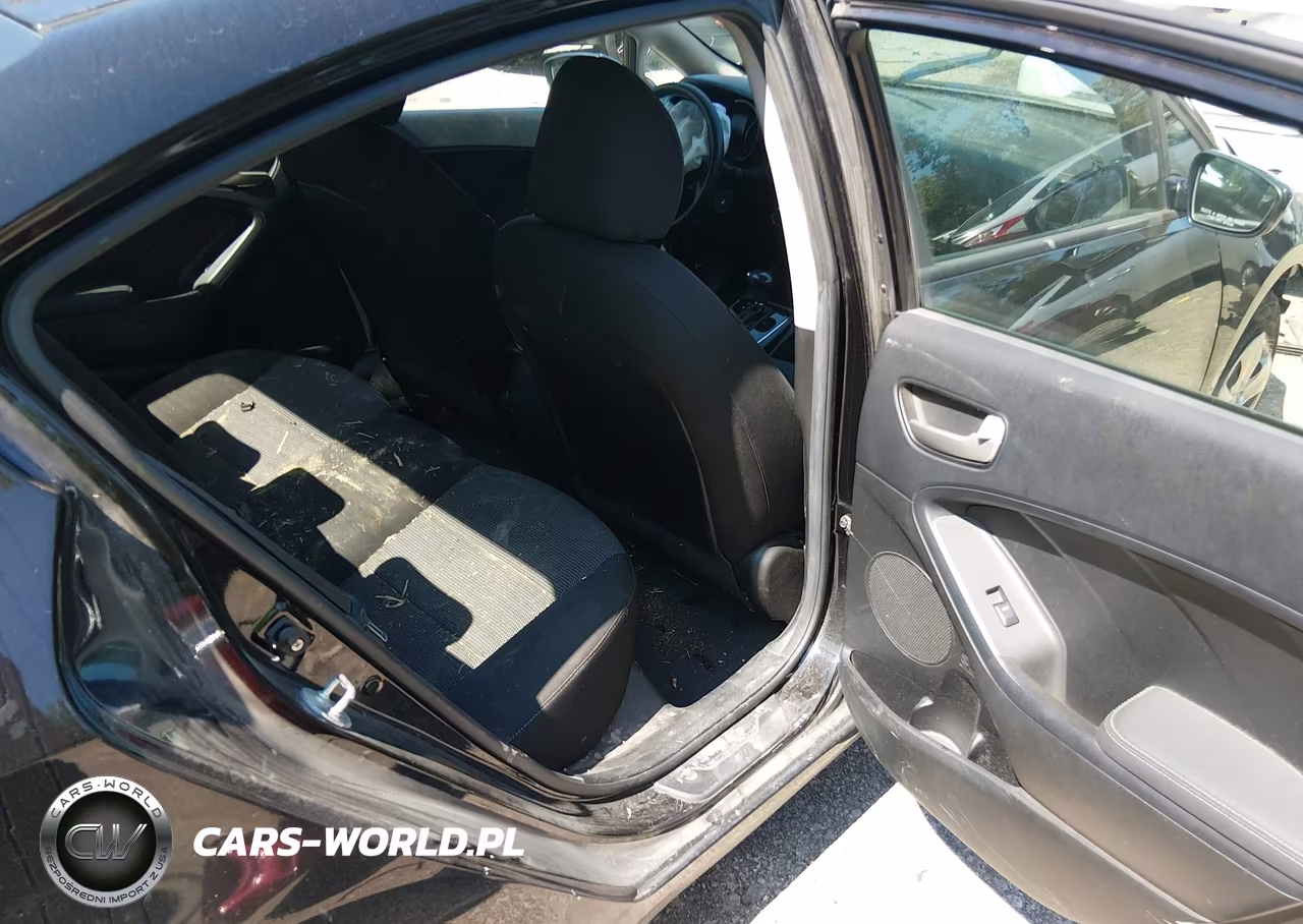 2018 Kia Forte Lx VIN:3KPFK4A77JE230974 - 8