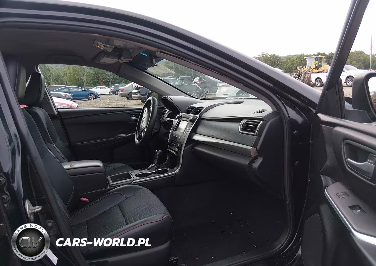2015 Toyota Camry Se VIN:4T1BF1FK3FU042651 - 5