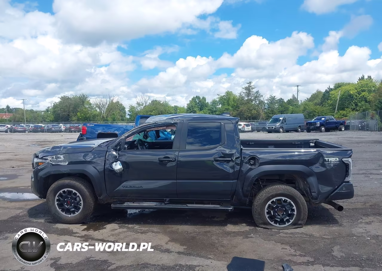 2025 Toyota Tacoma VIN:3TMLB5JN4SM148683 - 15