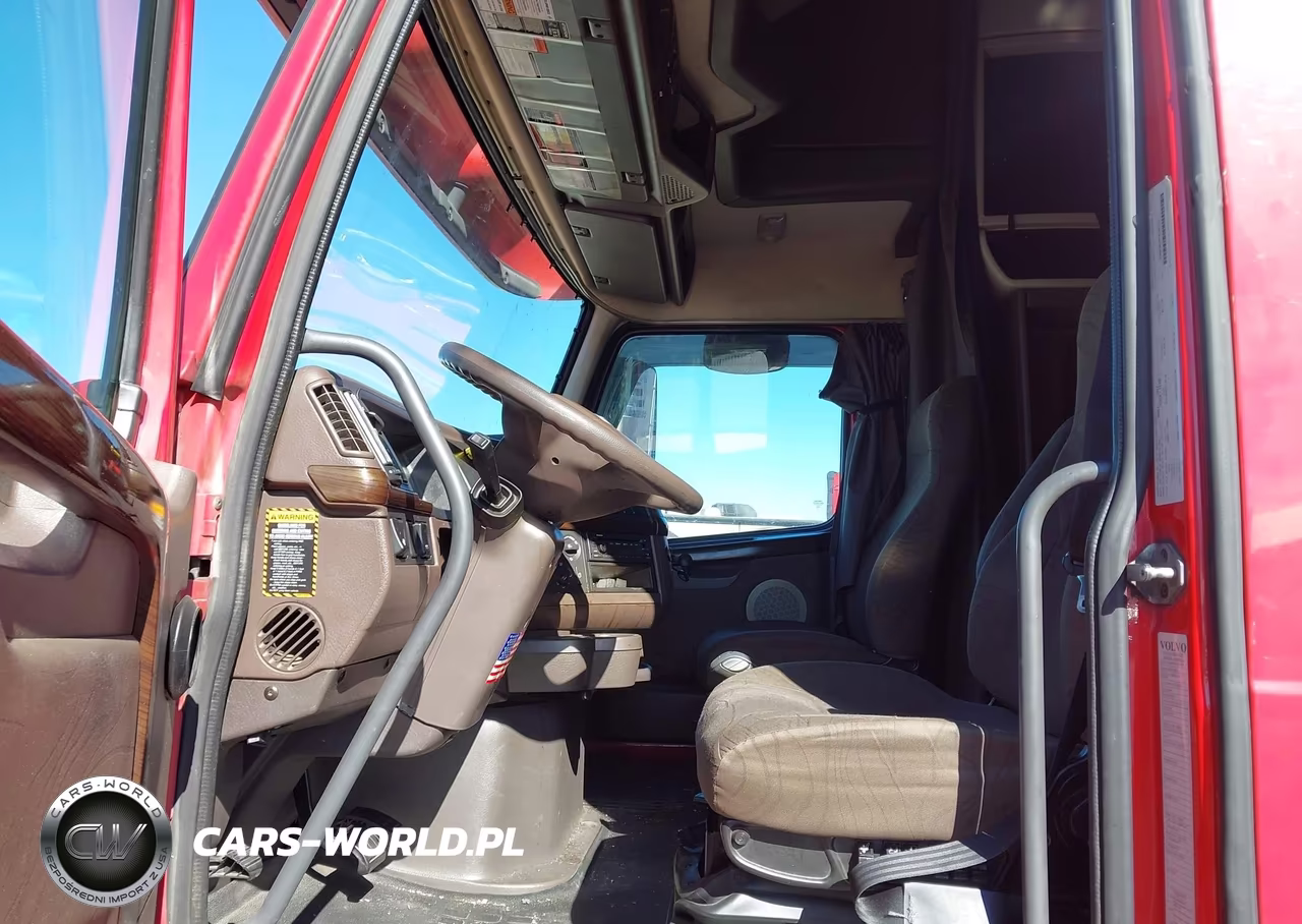 2015 Volvo Vn VIN:4V4NC9EJ8FN185143 - 7