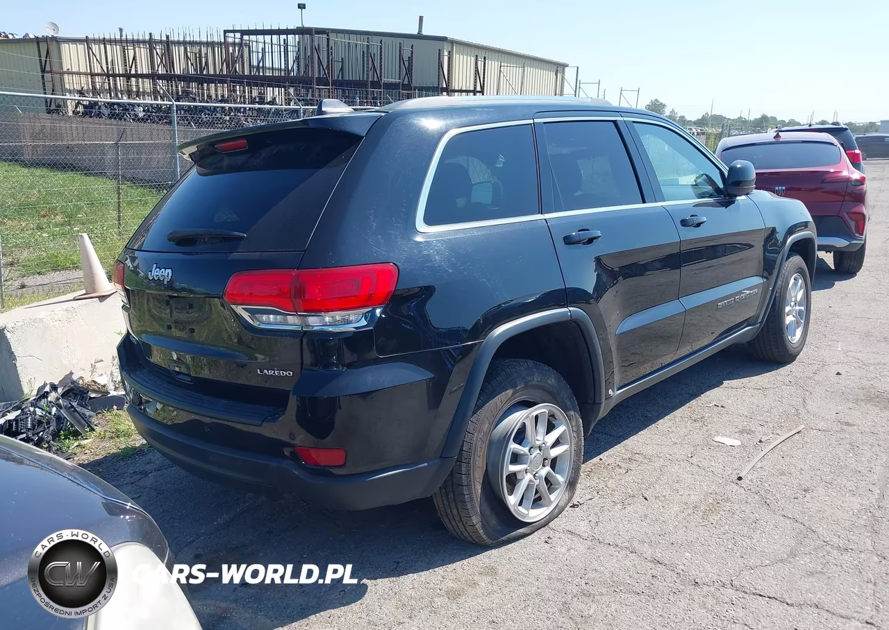 2019 Jeep Grand Cherokee Laredo E 4X4 VIN:1C4RJFAG9KC533033 - 4