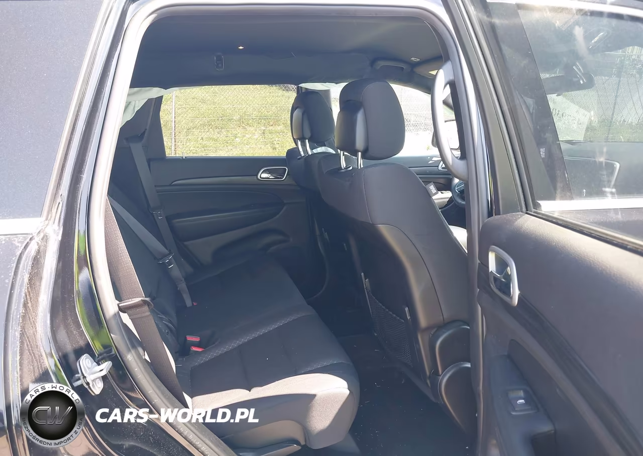 2019 Jeep Grand Cherokee Laredo E 4X4 VIN:1C4RJFAG9KC533033 - 8