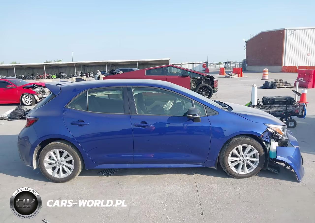 2026 Toyota Corolla Se VIN:JTND4MBE8T3267455 - 13
