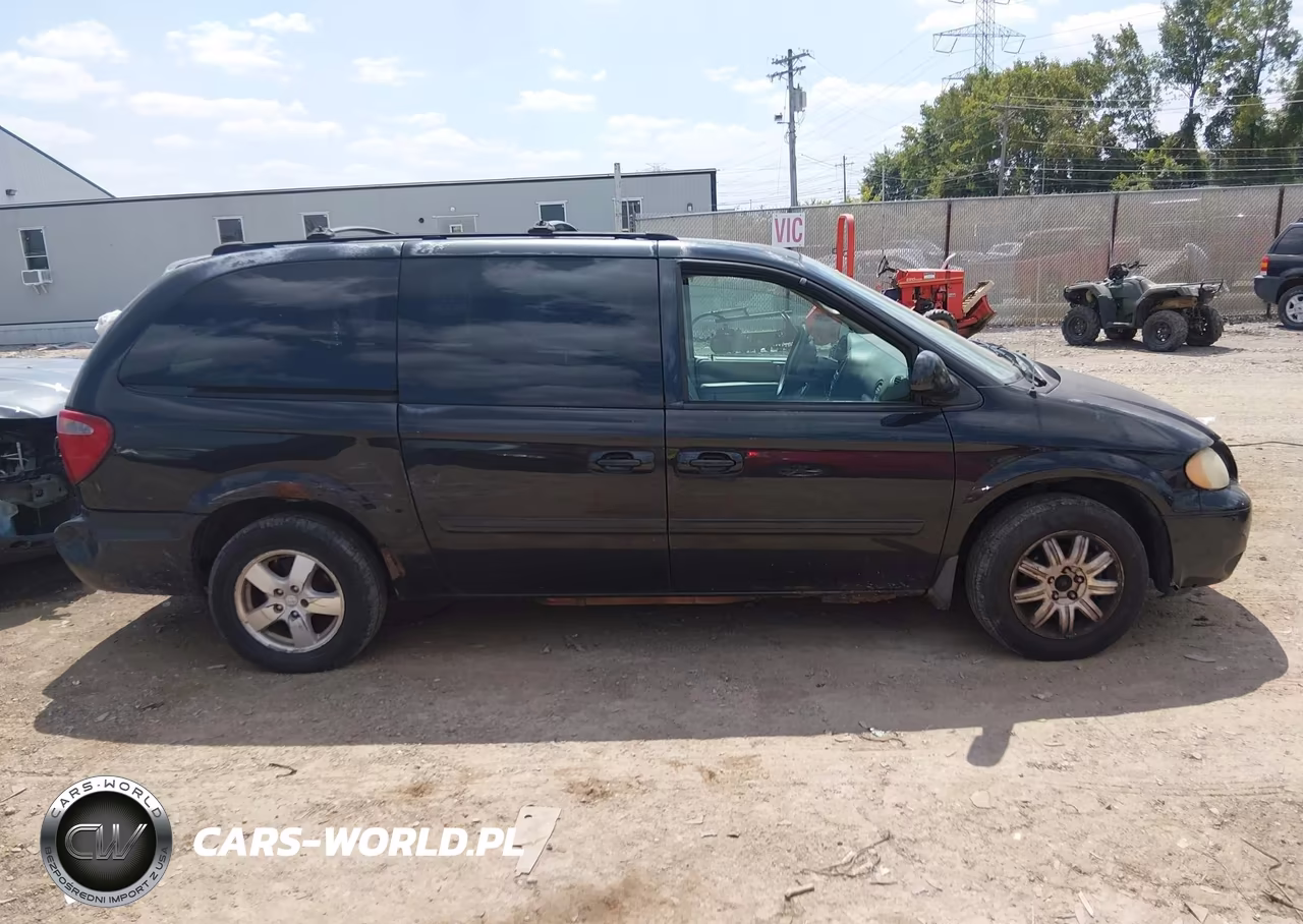 2005 Dodge Grand Caravan Sxt VIN:2D4GP44L05R134545 - 13