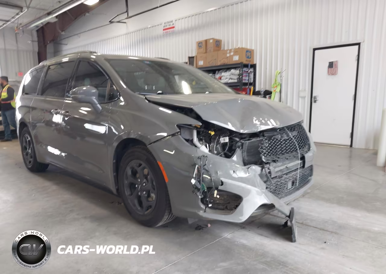 2021 Chrysler Pacifica Hybrid Touring L