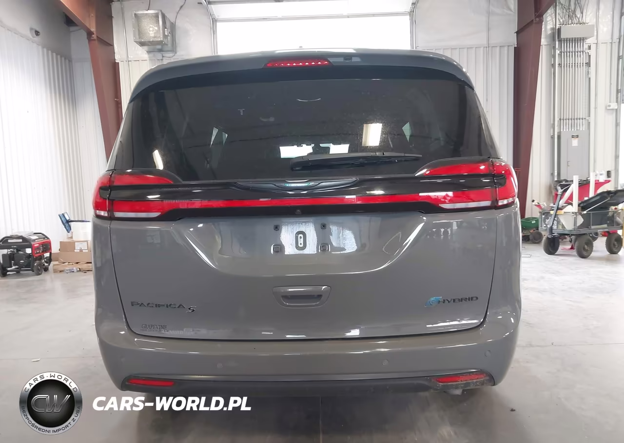 2021 Chrysler Pacifica Hybrid Touring L VIN:2C4RC1L72MR536344 - 17