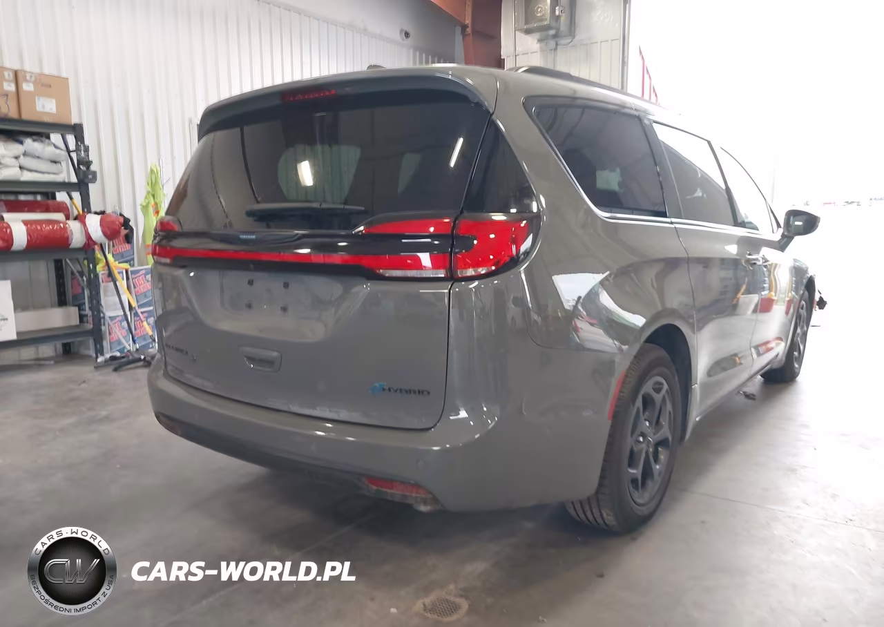 2021 Chrysler Pacifica Hybrid Touring L VIN:2C4RC1L72MR536344 - 4