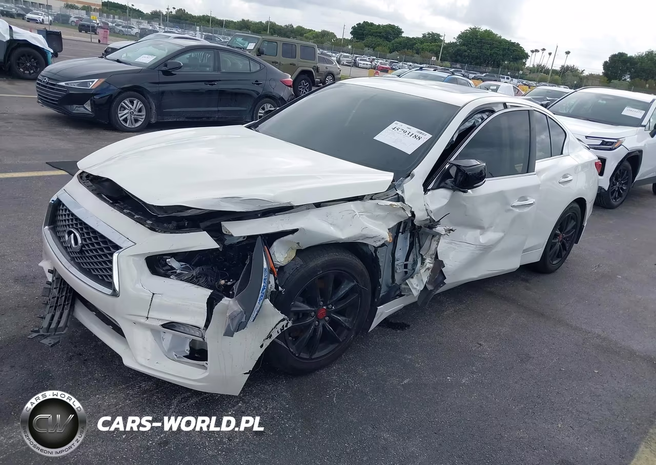 2014 Infiniti Q50 Premium VIN:JN1BV7ARXEM695980 - 2