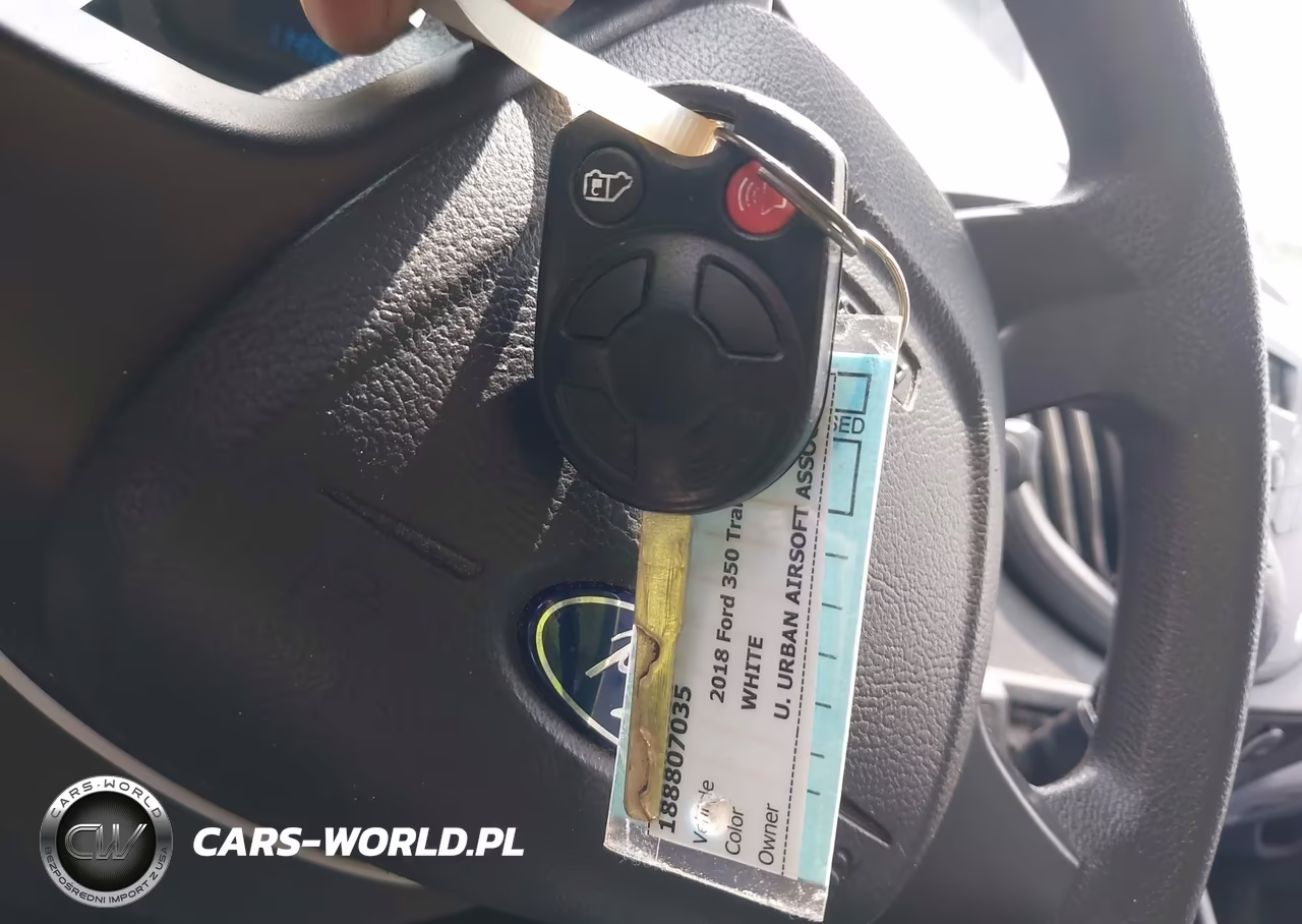 2018 Ford Transit-350 VIN:1FTBW2CM1JKA88208 - 10