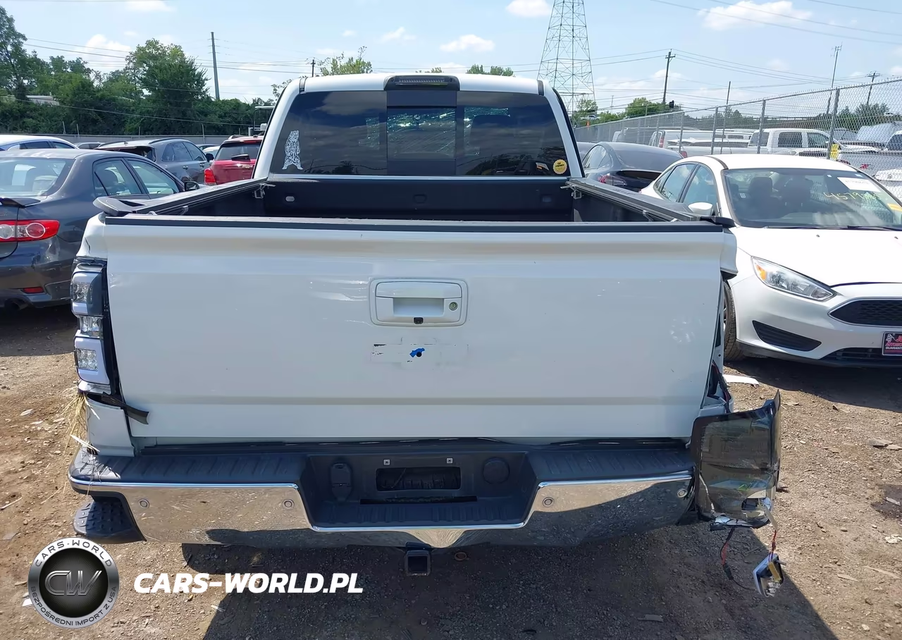 2018 Chevrolet Silverado 1500 1Lt VIN:1GCVKREC5JZ332682 - 15