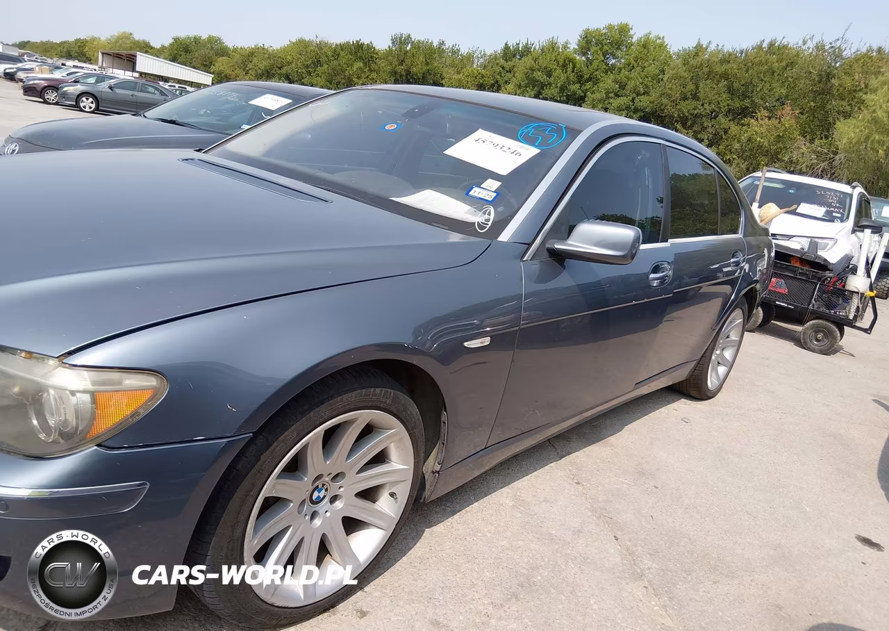 2006 BMW 750Li VIN:WBAHN83546DT38980 - 14