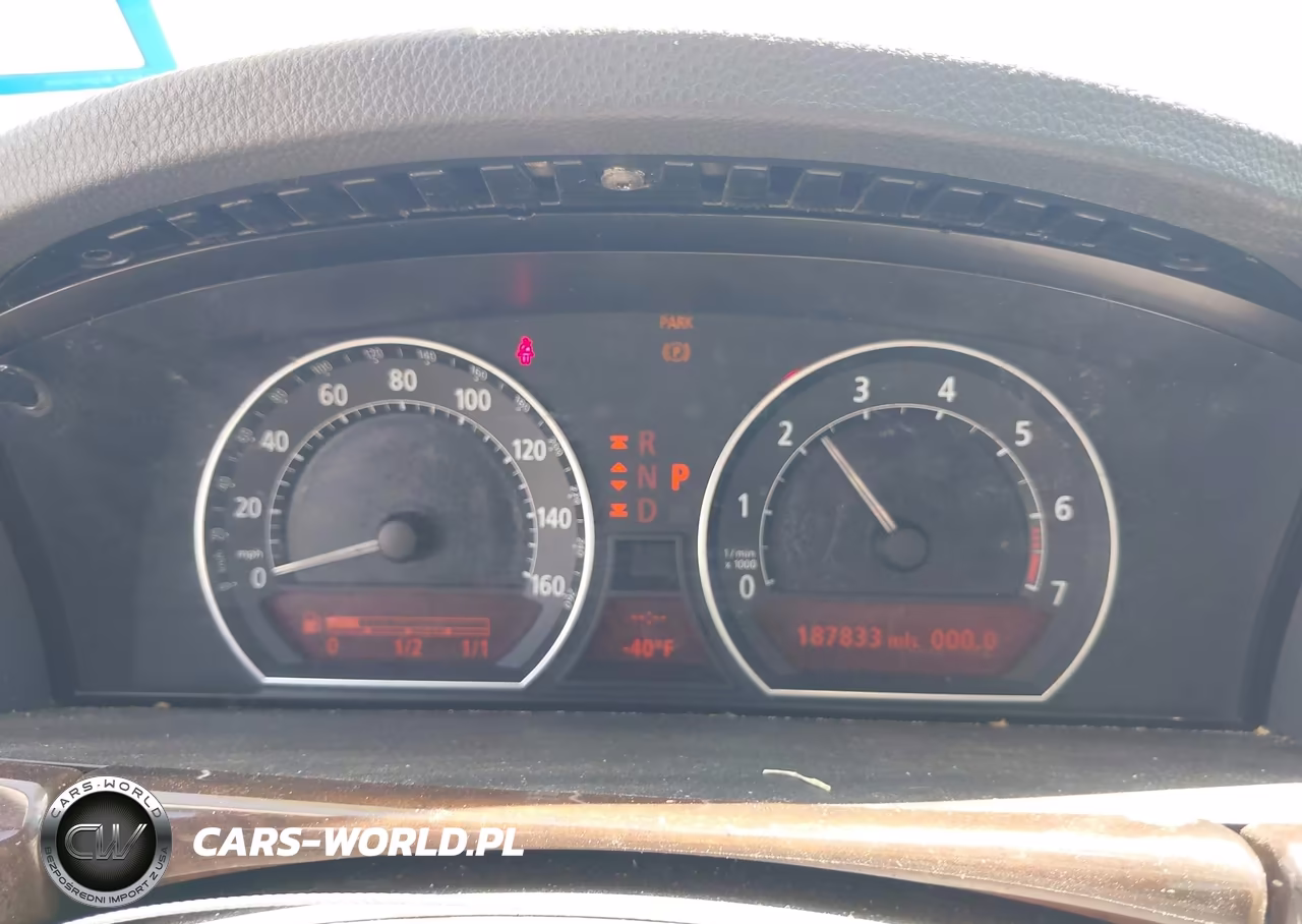 2006 BMW 750Li VIN:WBAHN83546DT38980 - 7
