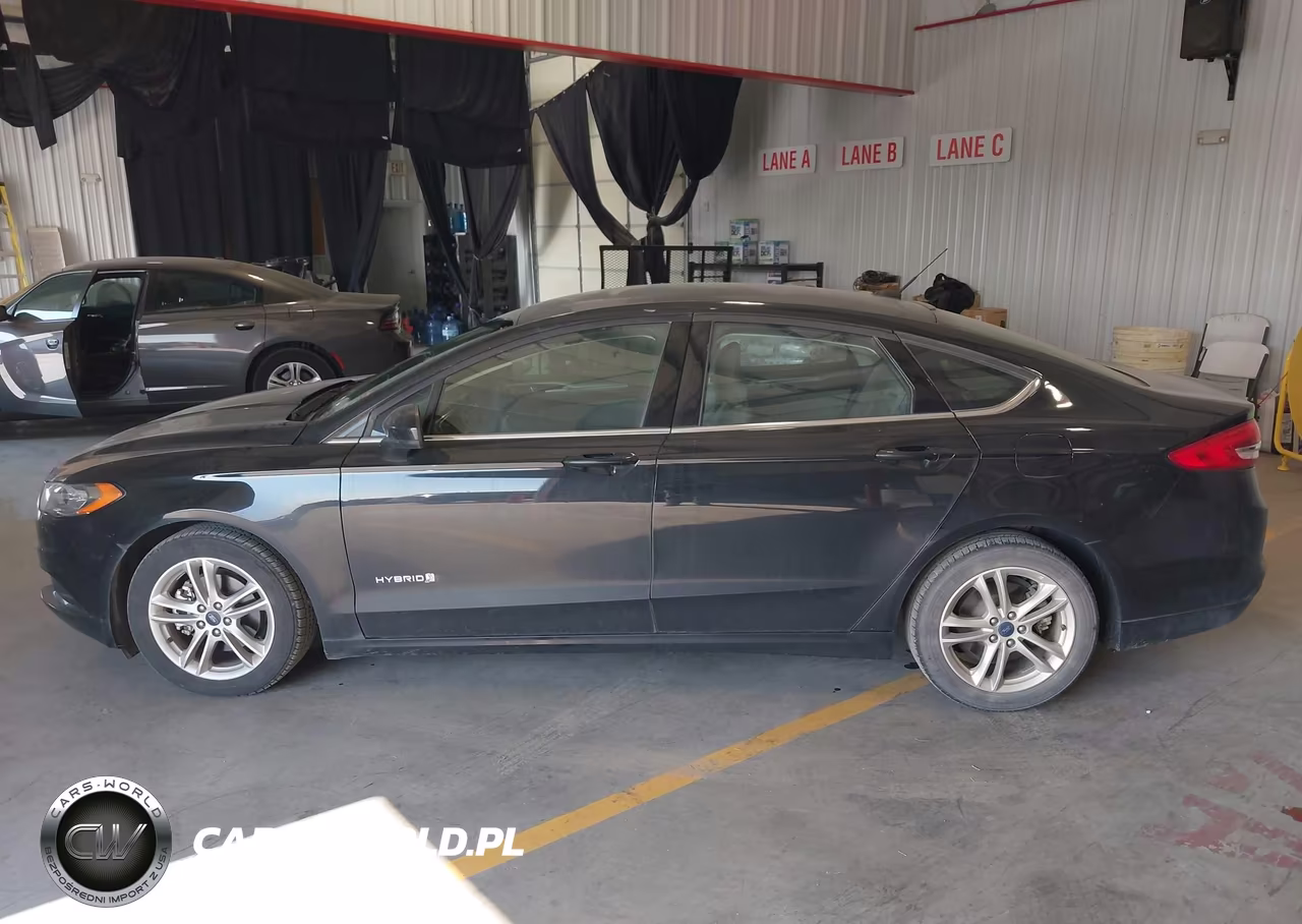 2018 Ford Fusion Hybrid S VIN:3FA6P0UU7JR100607 - 18