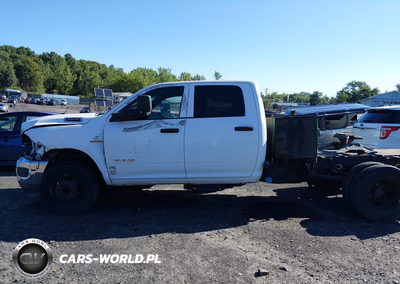 2021 Ram 3500 Chassis Tradesman-Slt-Laramie-Limited VIN:3C7WRSCL3MG553618 - 14