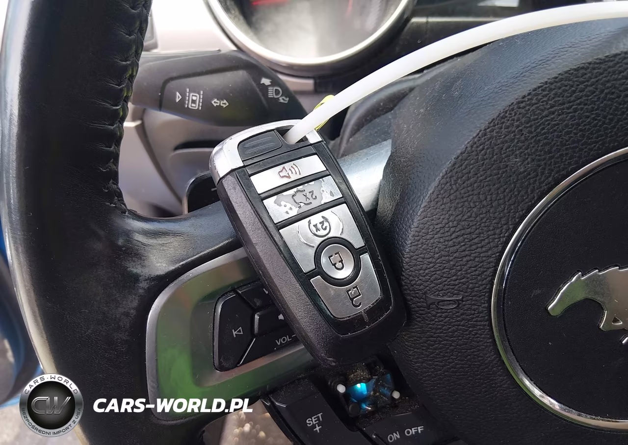 2021 Ford Mustang Ecoboost Premium VIN:1FATP8UH2M5105273 - 11