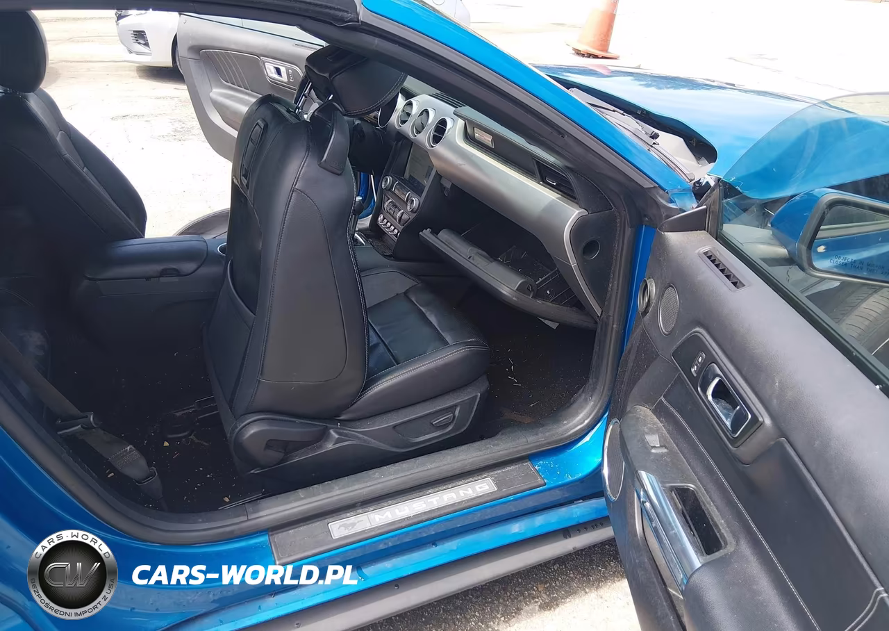 2021 Ford Mustang Ecoboost Premium VIN:1FATP8UH2M5105273 - 5