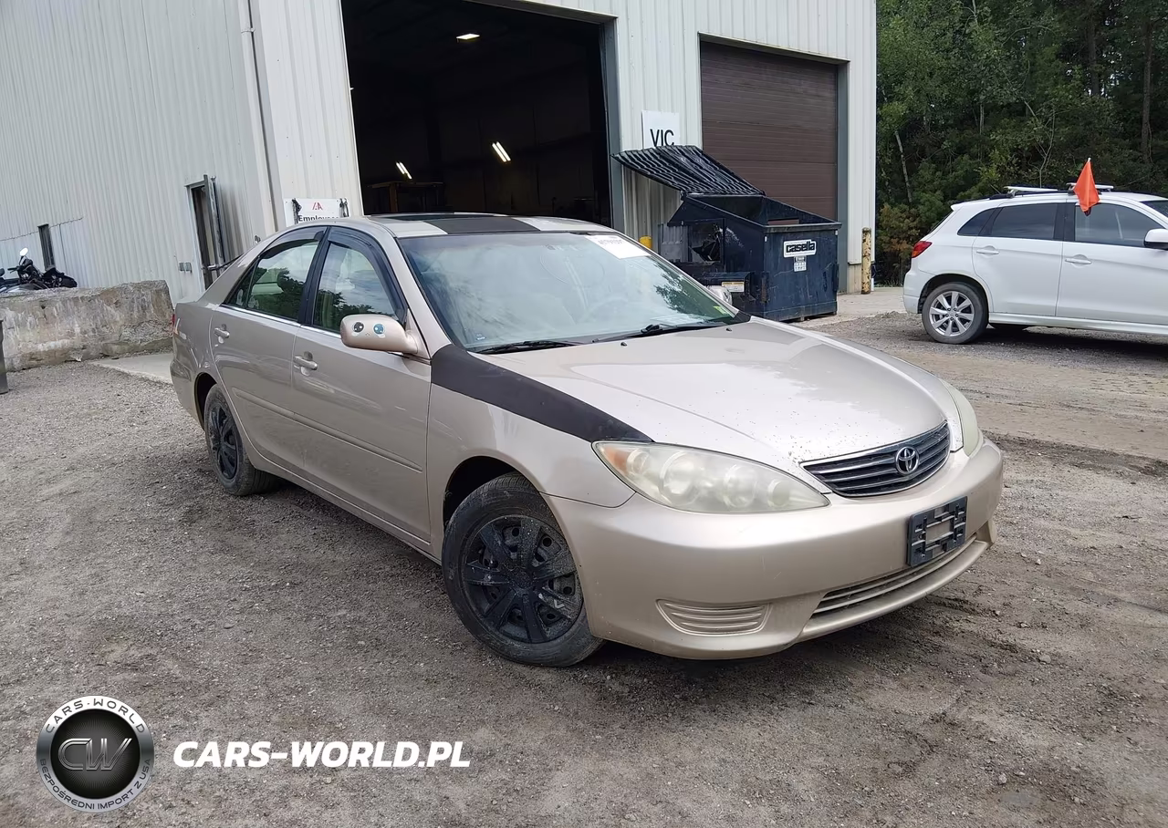 2005 Toyota Camry Le