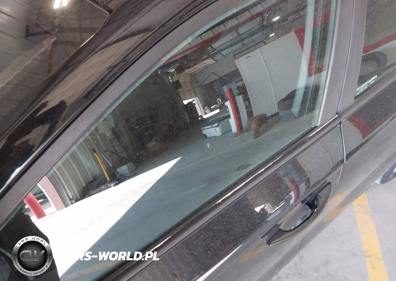 2018 Hyundai Ioniq Hybrid Blue VIN:KMHC65LC5JU075944 - 16